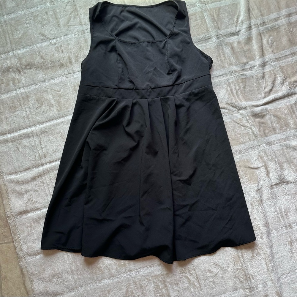 Elegant Black Sleeveless Dress